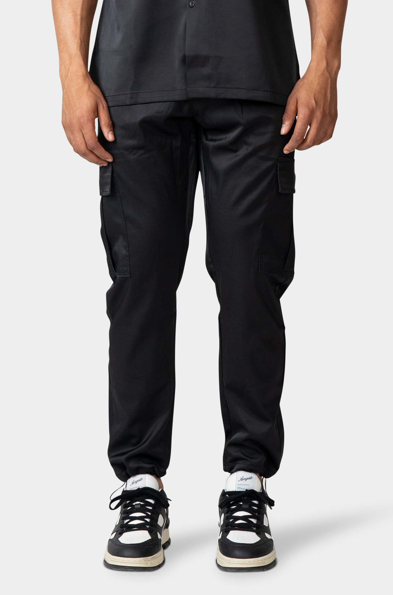 RE-NYLON RELAXED FIT PANTS | New Chapter