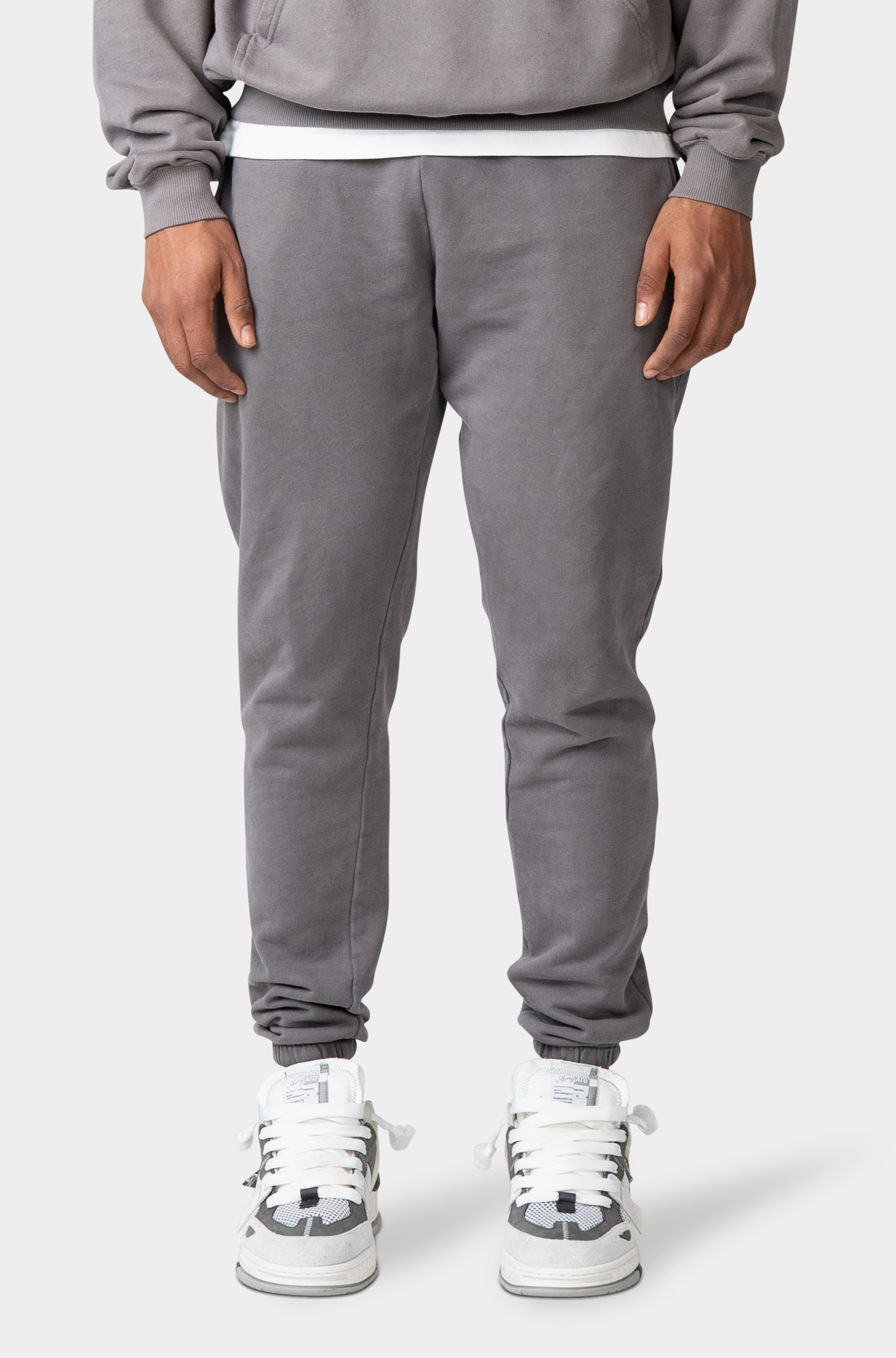 24/7 ESSENTIALS GREY SWEATPANTS