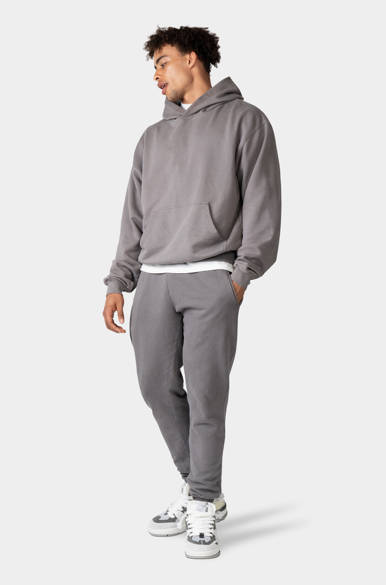 24/7 ESSENTIALS GREY SWEATPANTS