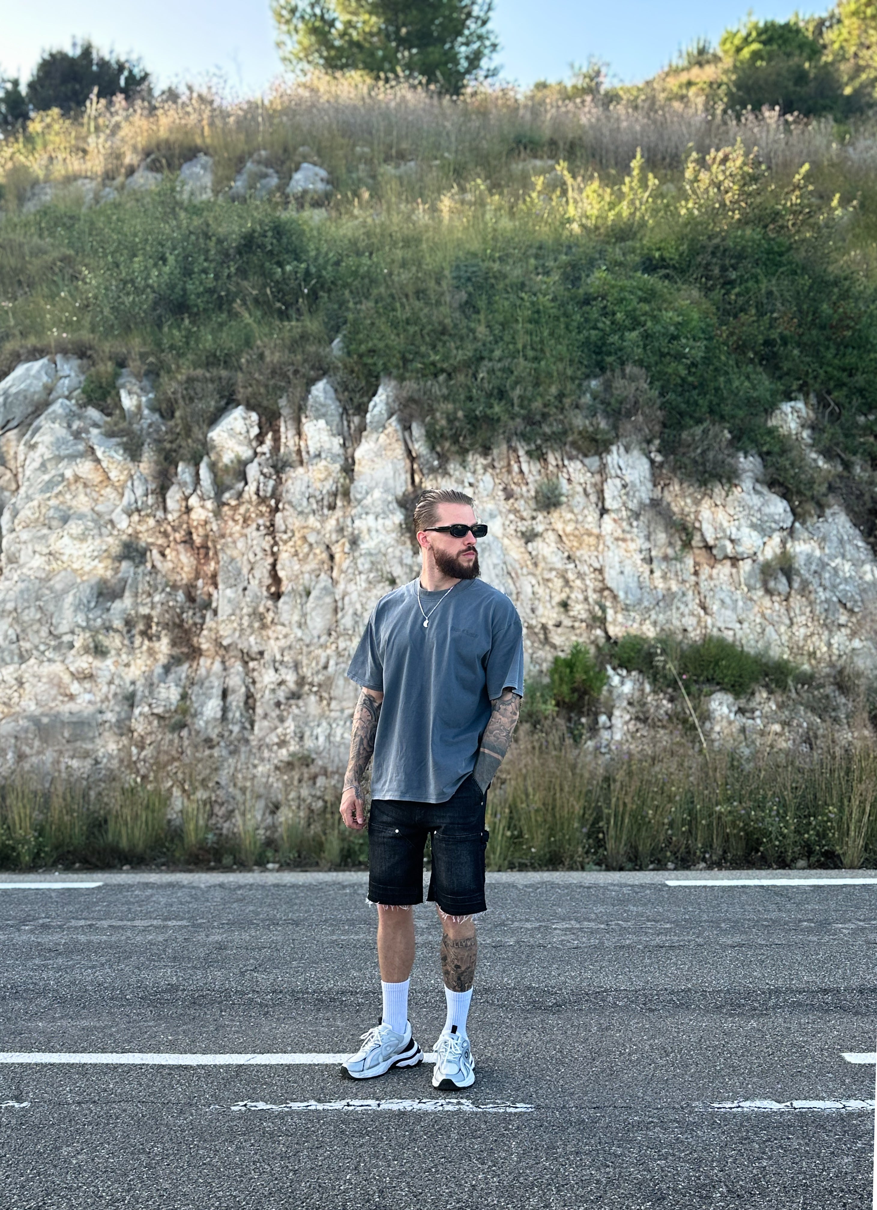 MX3 CARPENTER BLACK SHORTS