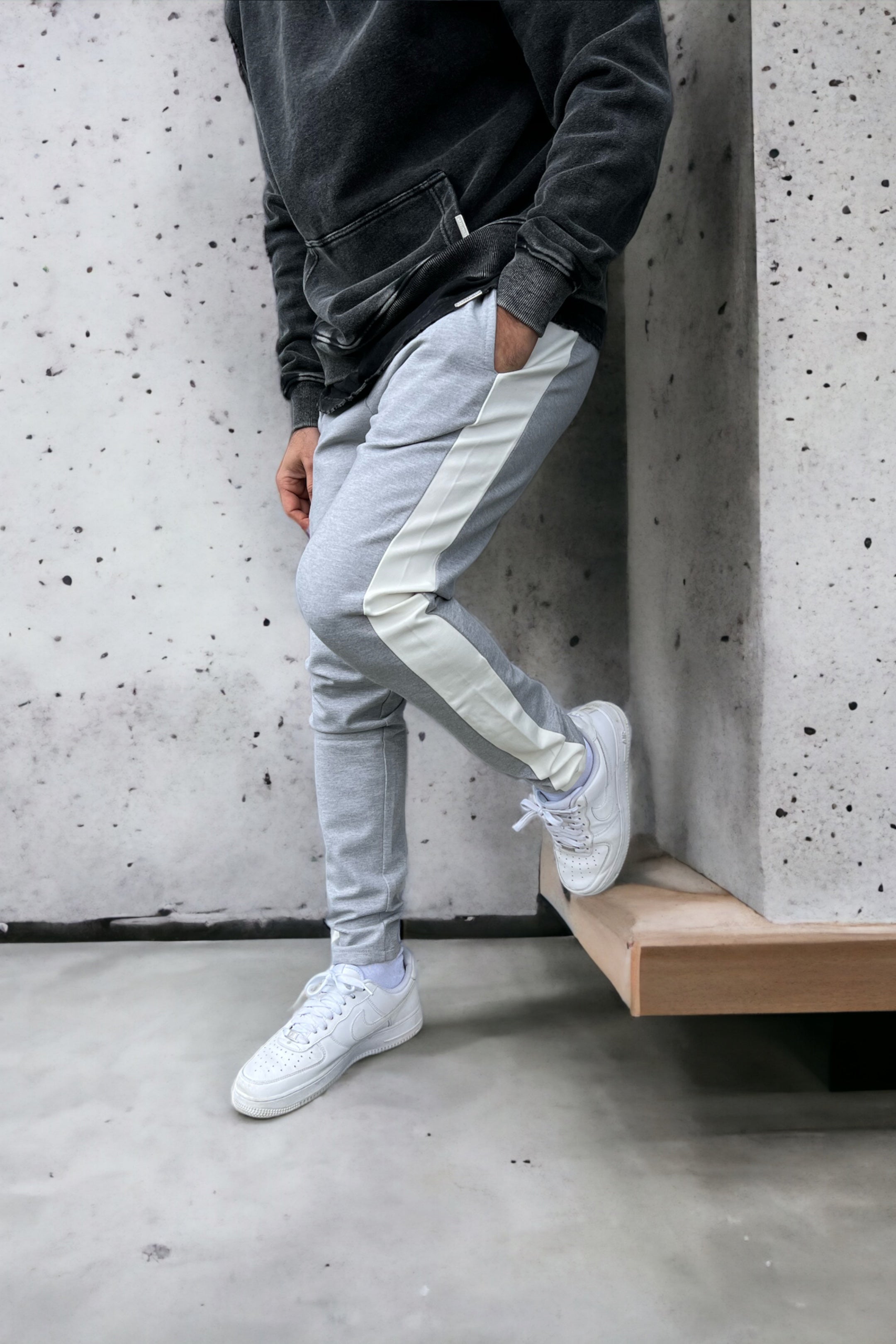 GIO GREY