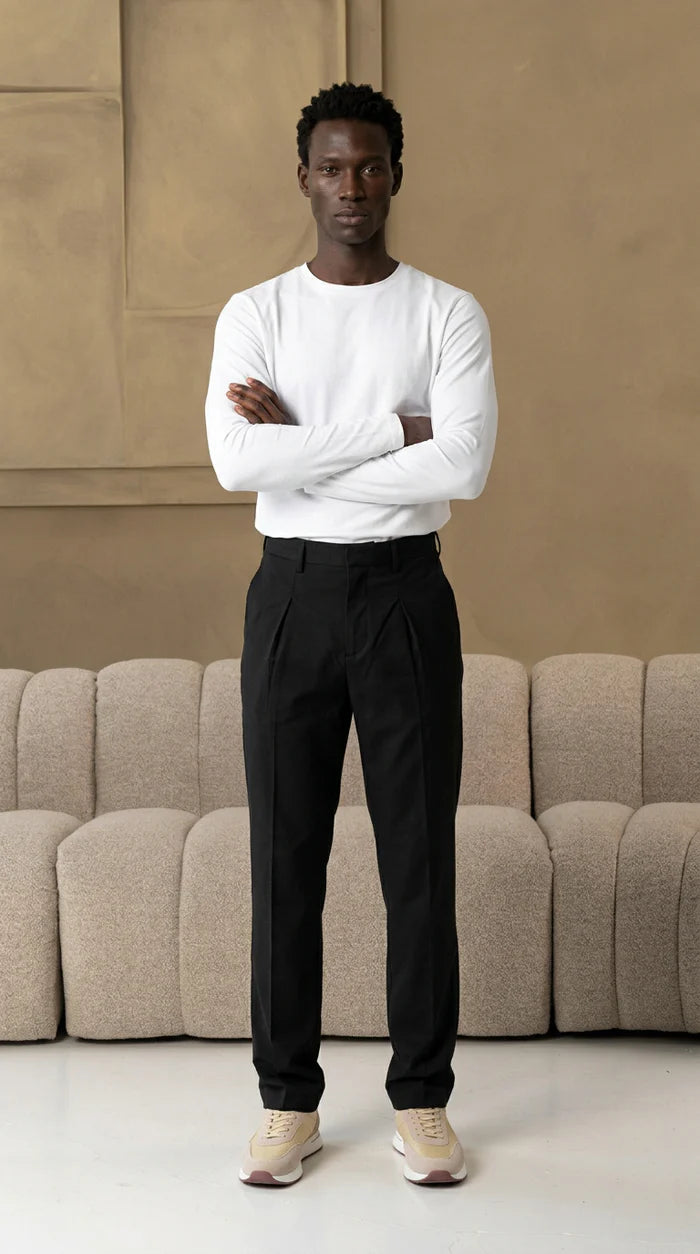 The socrates pants straight black