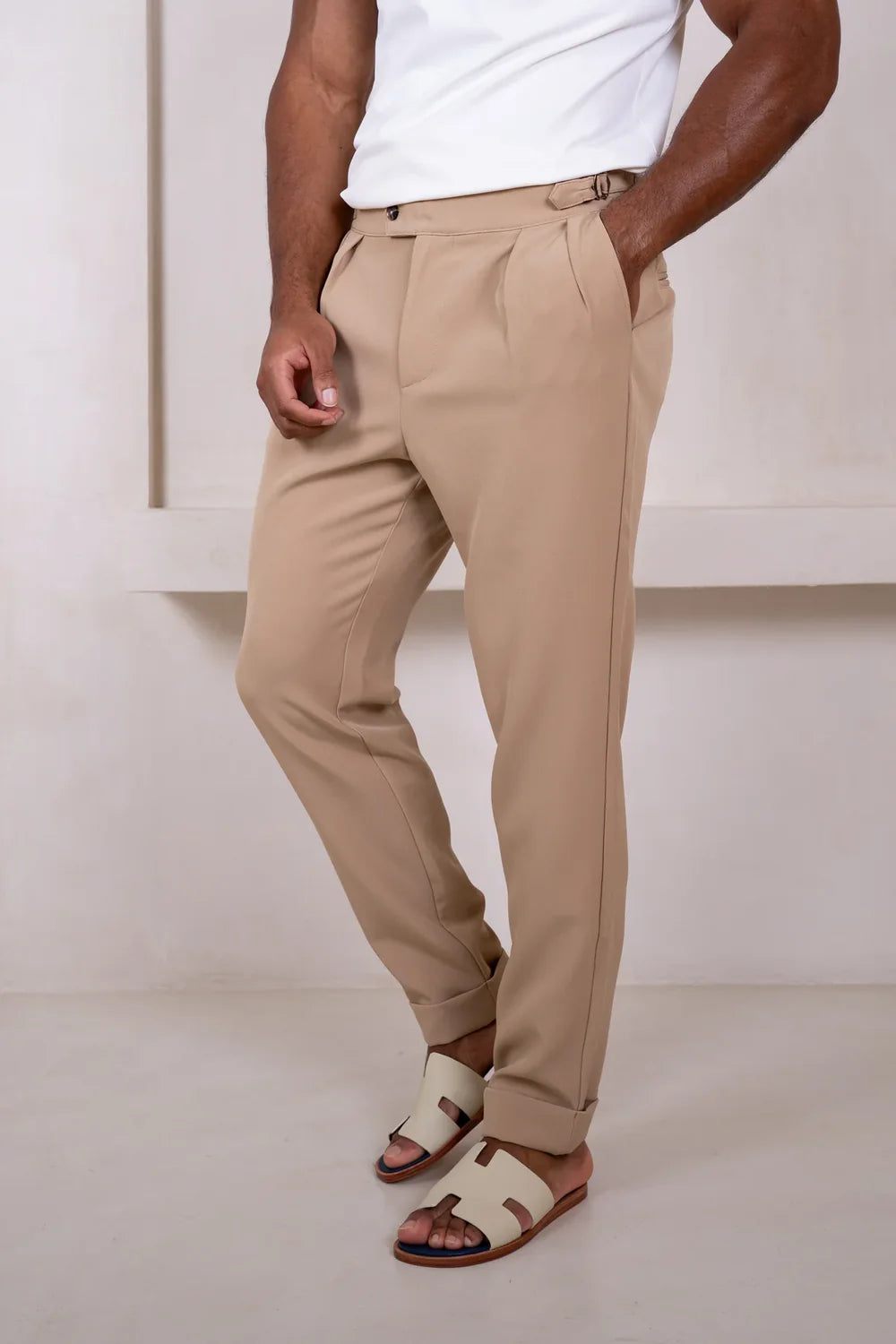 Linea pleated trousers beige