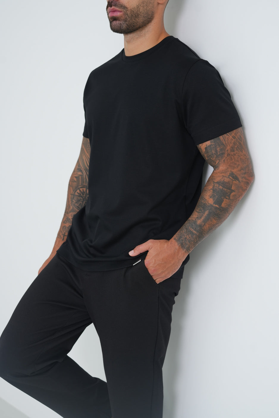 CAPRI LUXE T-SHIRT BLACK