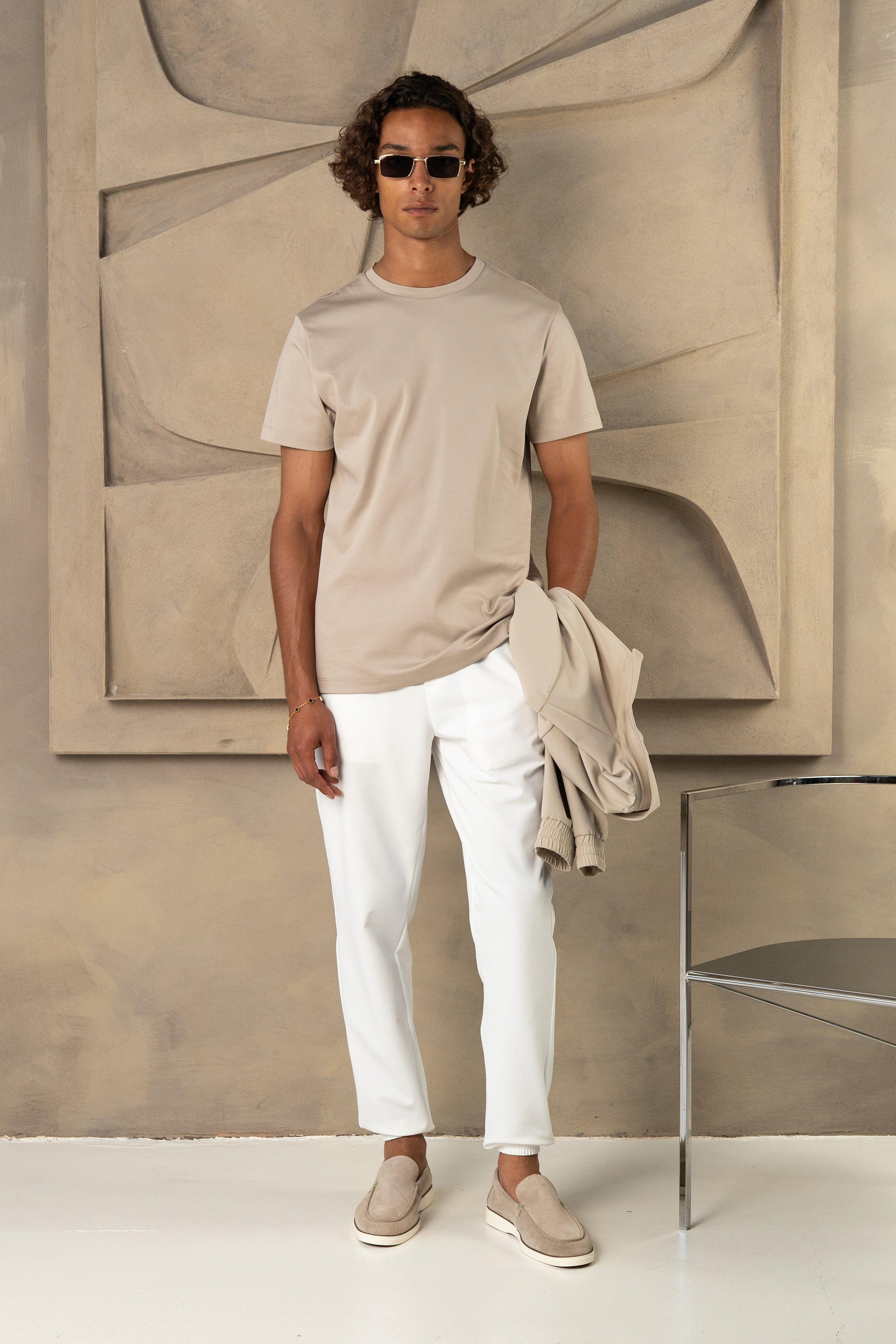 CAPRI LUXE T-SHIRT MIDDEN TAUPE